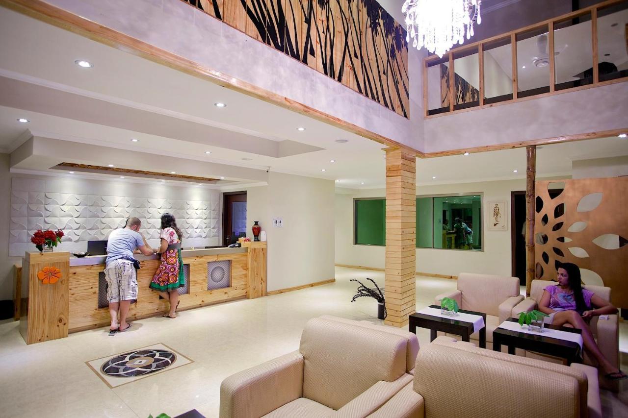 Kaani Beach Hotel At Maafushi Exterior foto