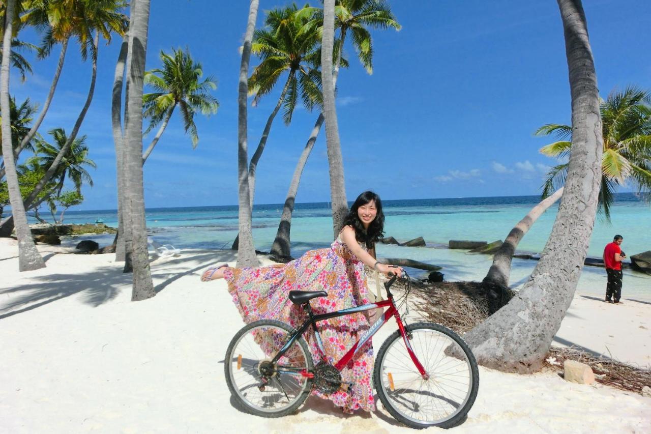 Kaani Beach Hotel At Maafushi Exterior foto