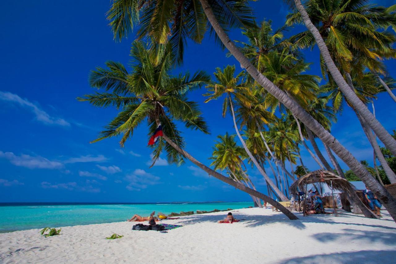 Kaani Beach Hotel At Maafushi Exterior foto
