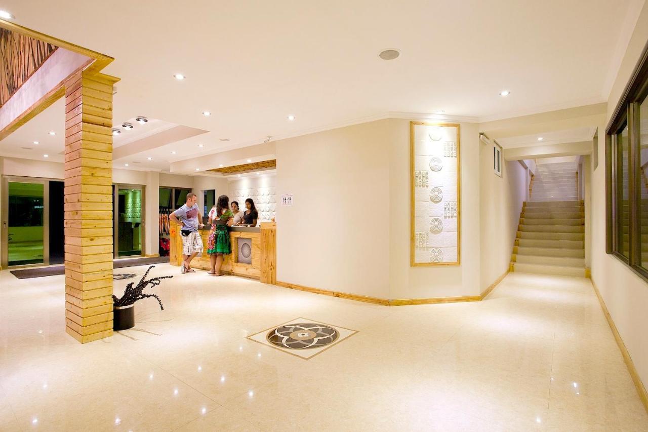Kaani Beach Hotel At Maafushi Exterior foto