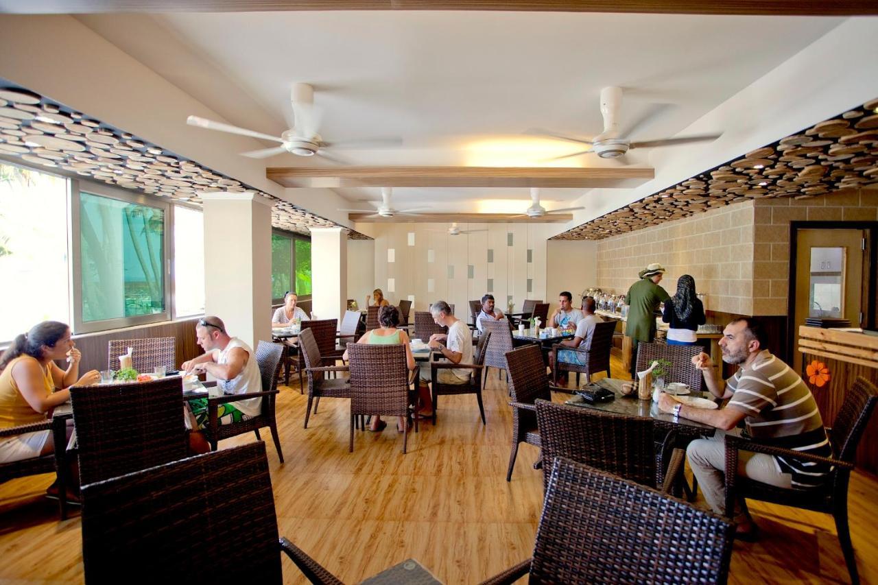 Kaani Beach Hotel At Maafushi Exterior foto